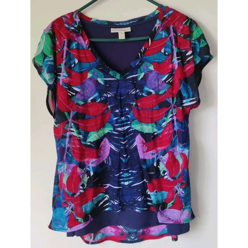 Dana Buchman Women's Short Sleeve V-Neck Lined‎ Top Blue/Red/Green Size M
